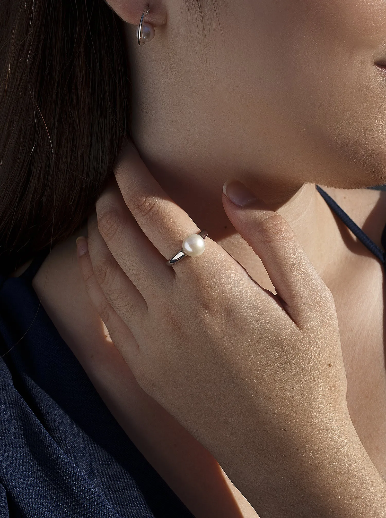 Anillos con perlas de plata estilo clásico con perla central
