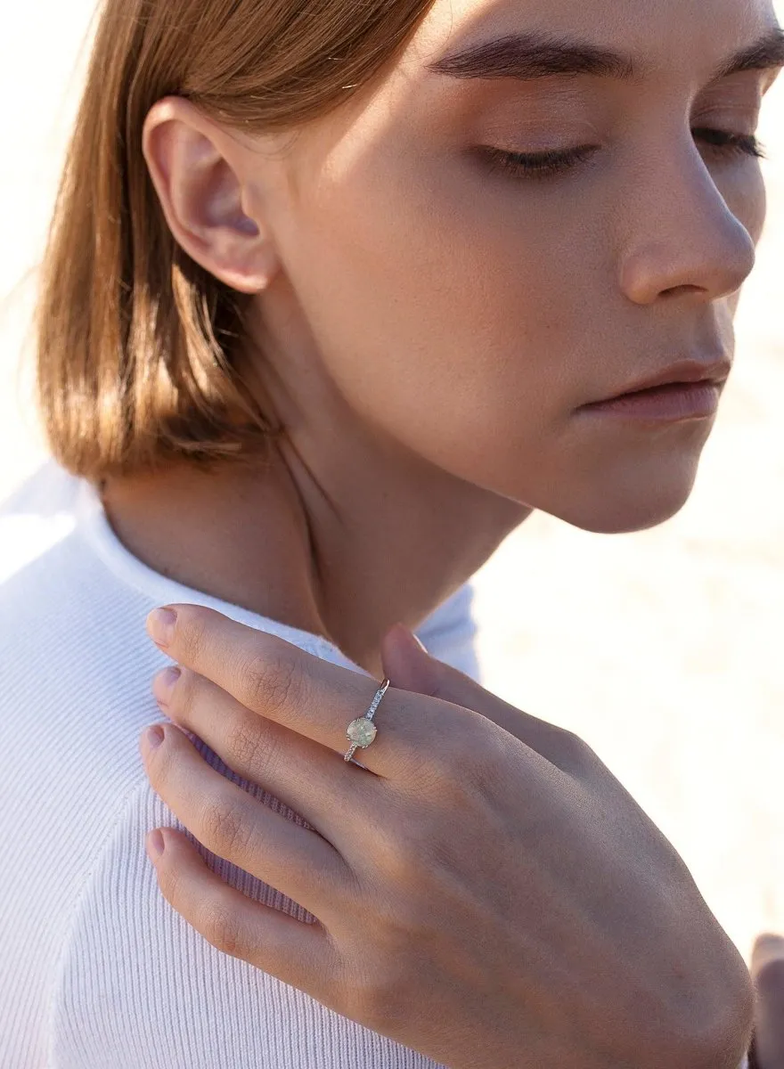 Anillos finos diseo circular estilo ópalo con circonitas