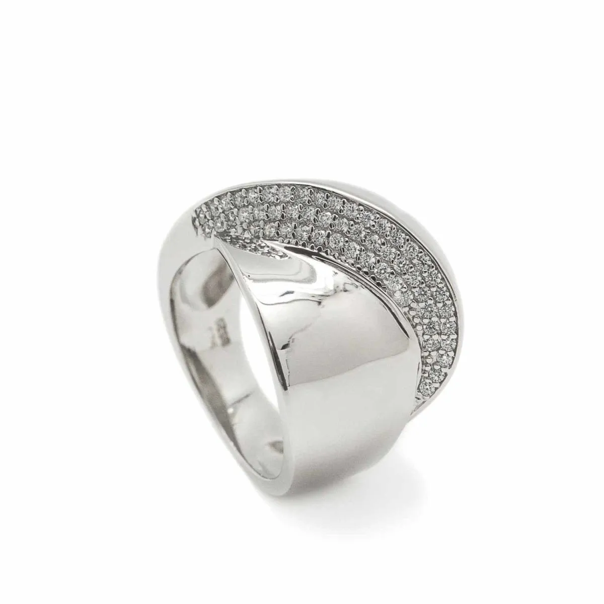 Anillos grandes estilo cruzado con circonitas