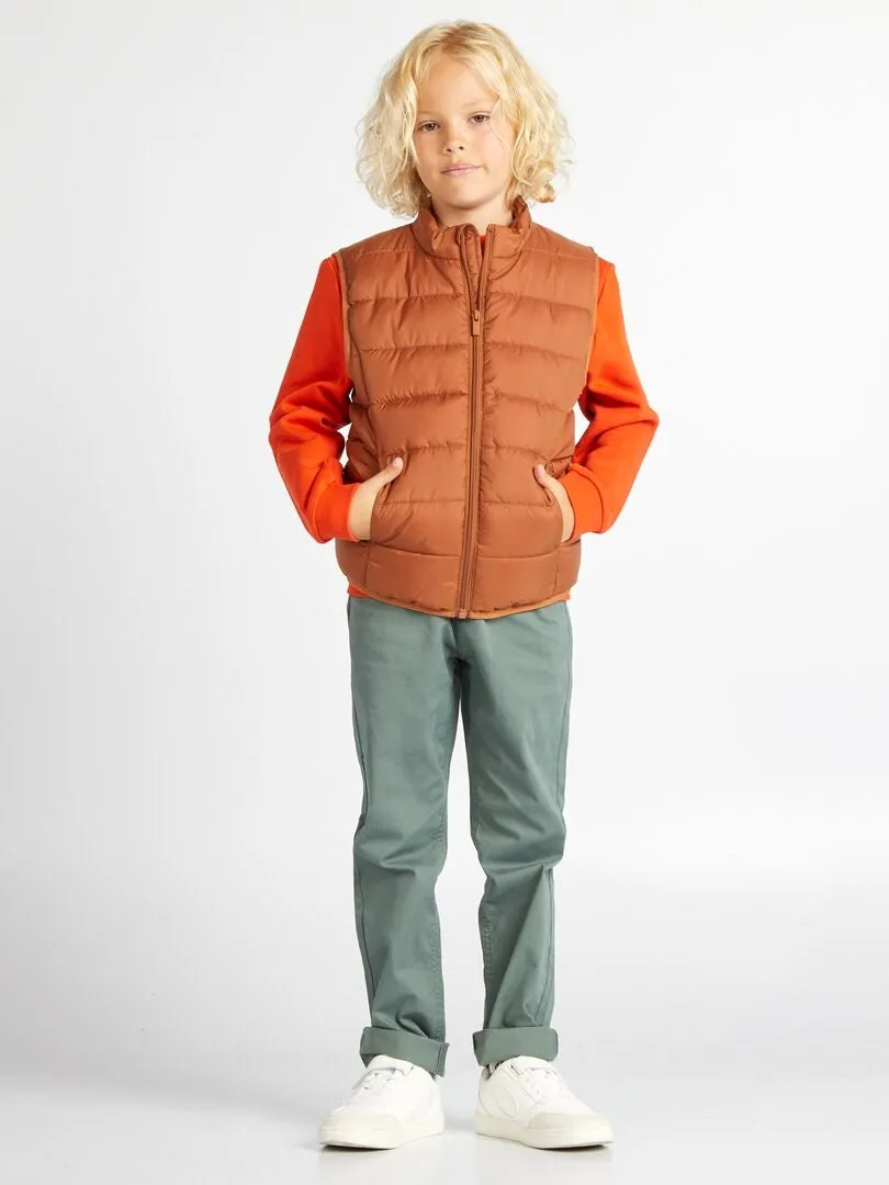 ANORAK LIGERO SIN MANGAS  MARRON