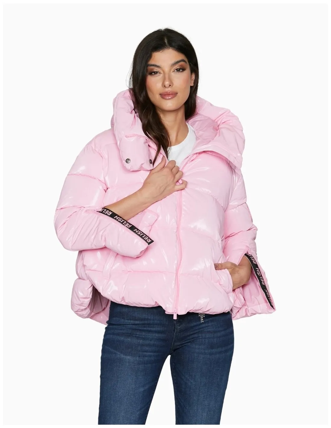 ANORAK RELISH CORTO GIRAMAN DETALLE LOGO ROSA