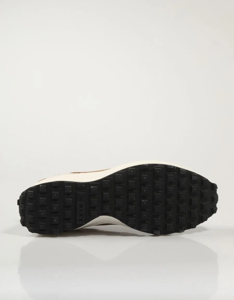  baskets NIKE Waffle en Beige 83601