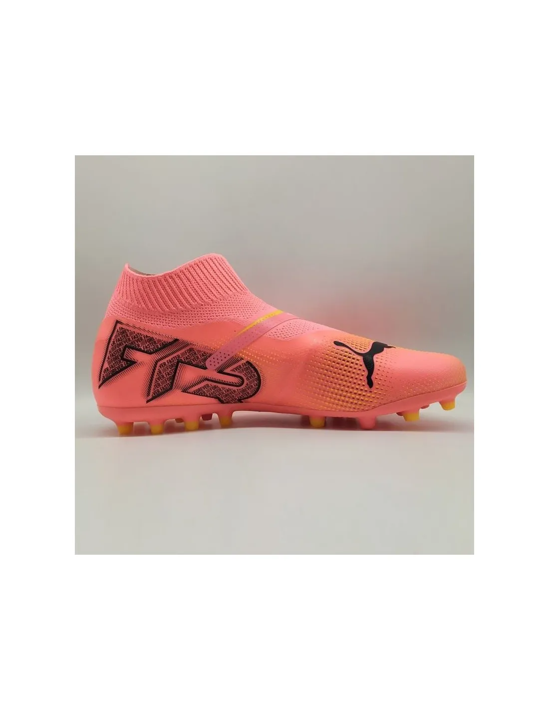Botas de fútbol Puma FUTURE 7 MATCH+ LL MG Blanco Rosa