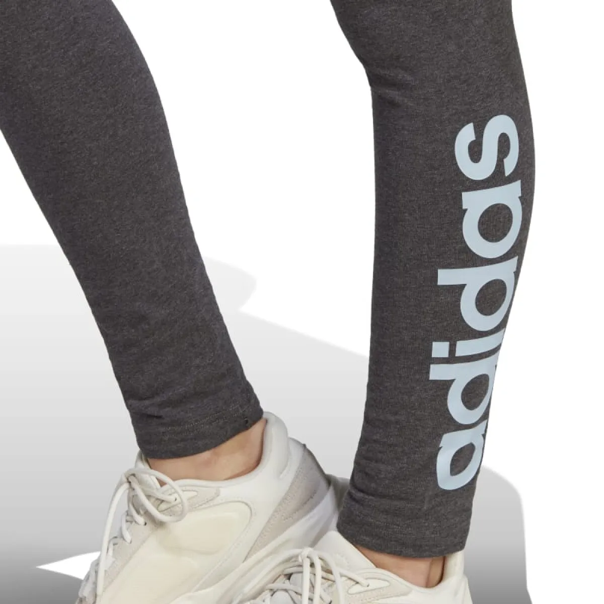 CALZA ADIDAS ESSENTIALS LOGO  GRIS