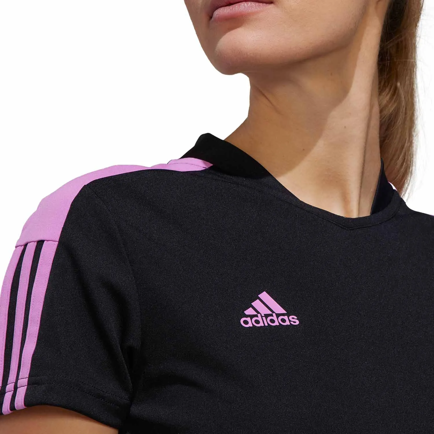 Camiseta adidas Tiro mujer Essentials