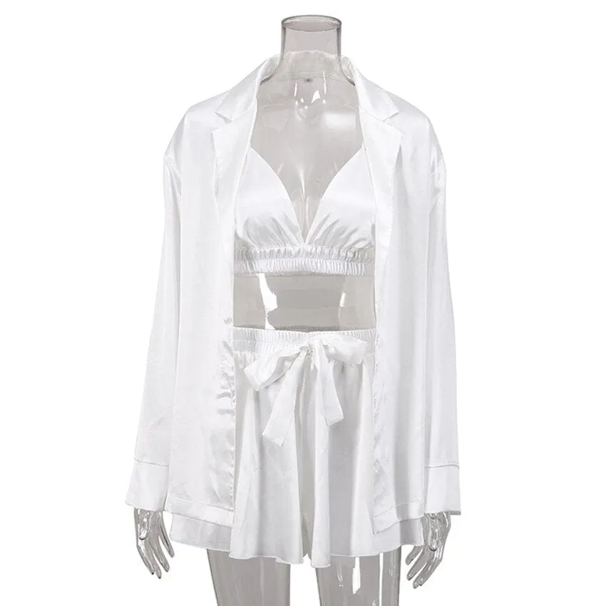 Conjunto de satén con camisa