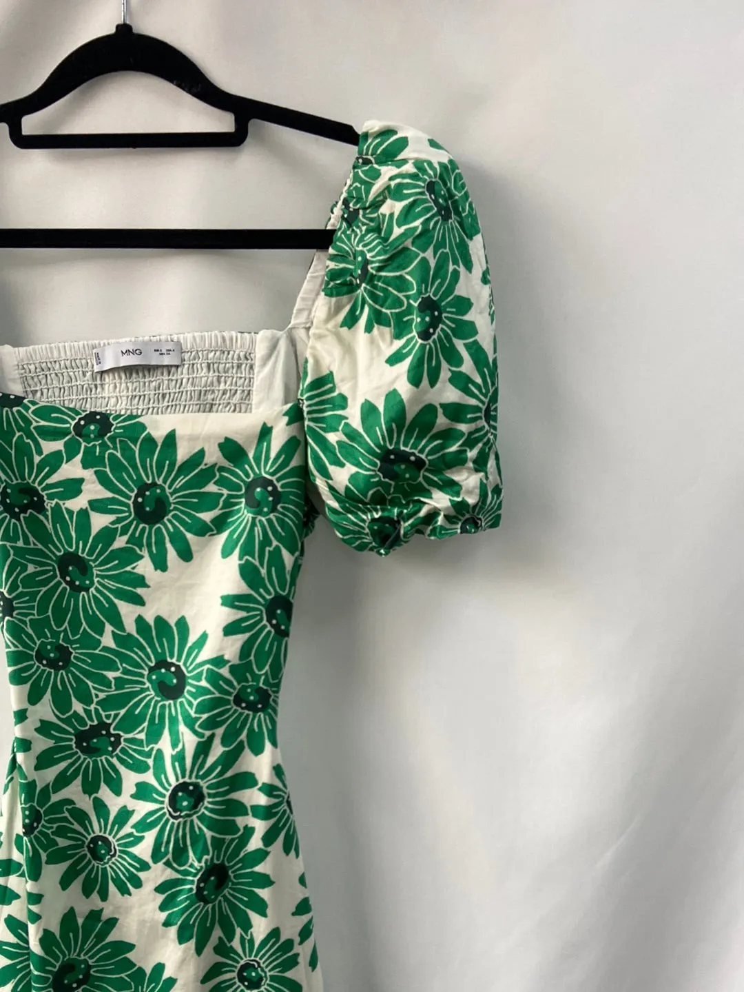 MANGO.Vestido largo flores verdes T.s