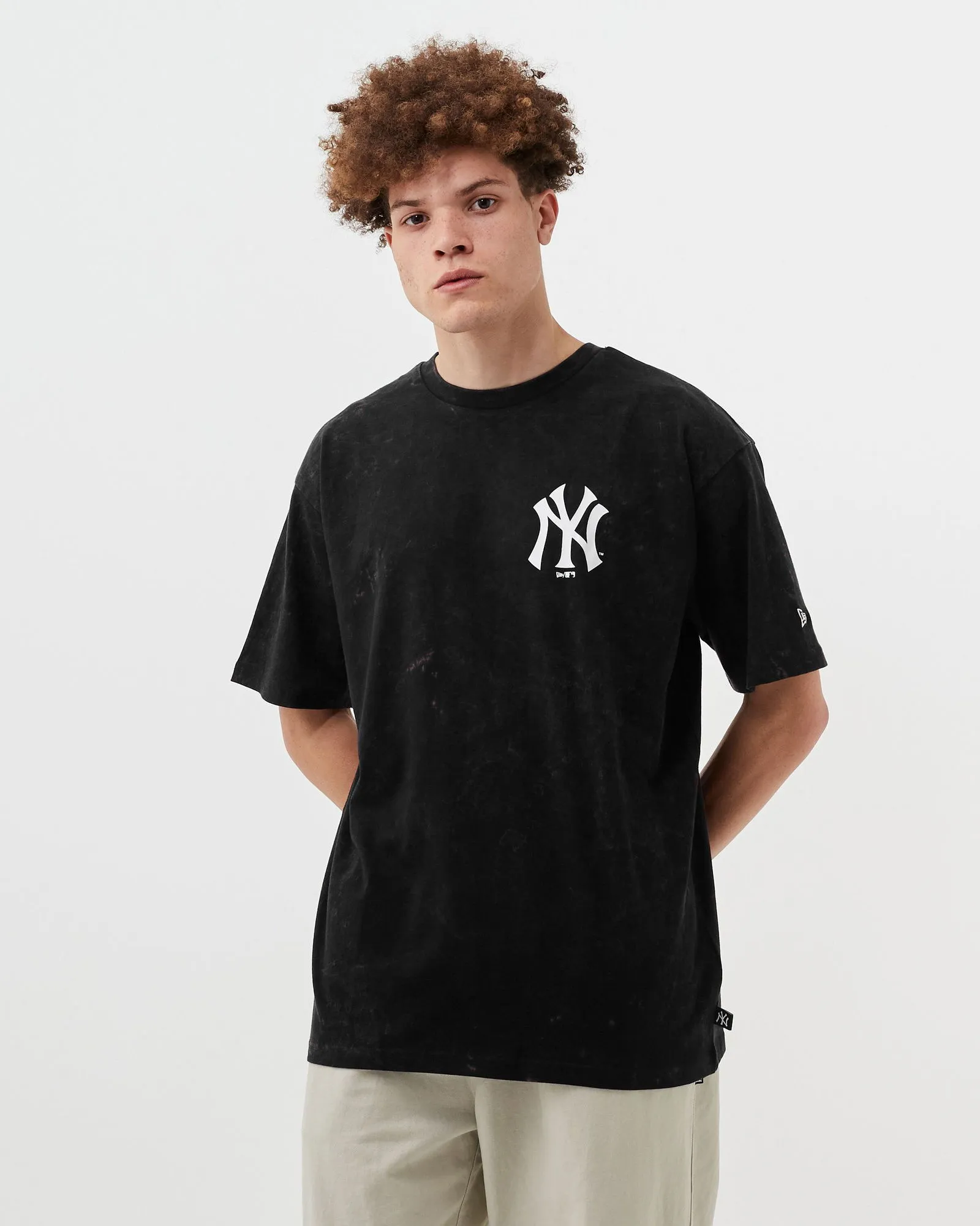 New Era WASHED PACK GRAPHIC OS TEE NEW YORK YANKEES