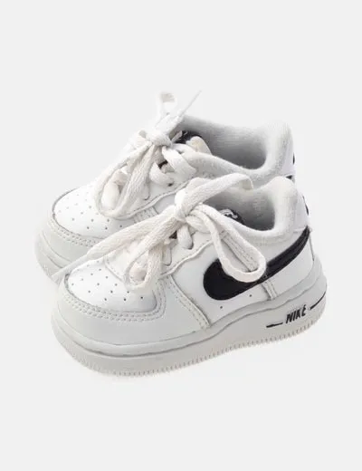 Nike Deportiva polipiel blanca
