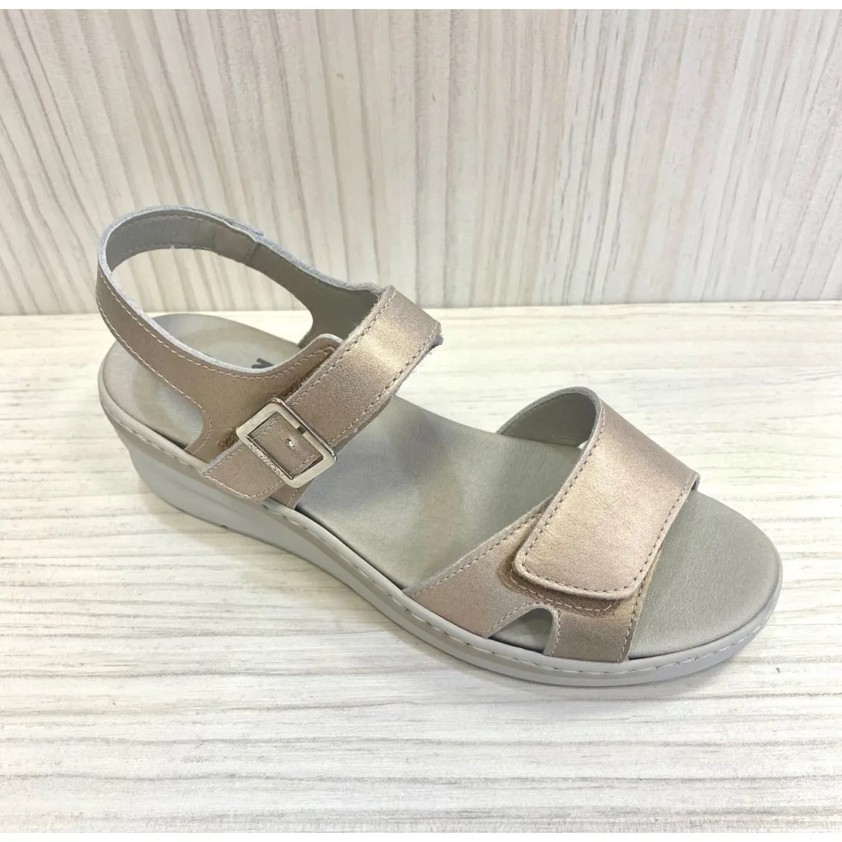 Notton sandalia ancho especial talla 36 velcros mujer N1609
