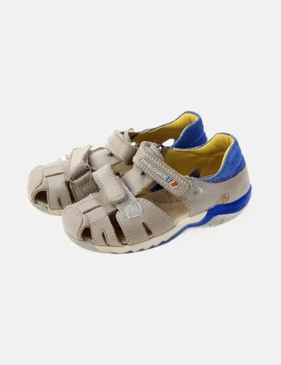 Pablosky Sandalia beige combinada belcro