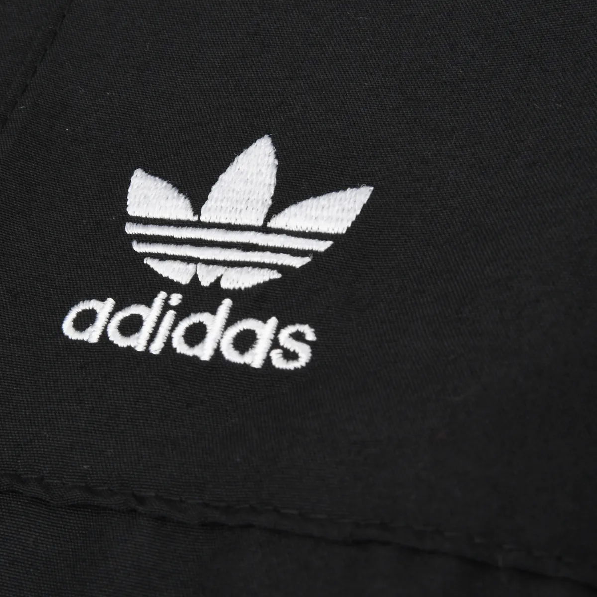 Pantalón adidas Essentials Mujer