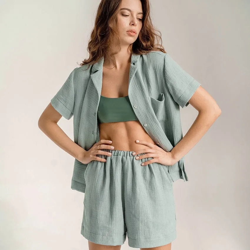 Pijama de dos piezas con cuello