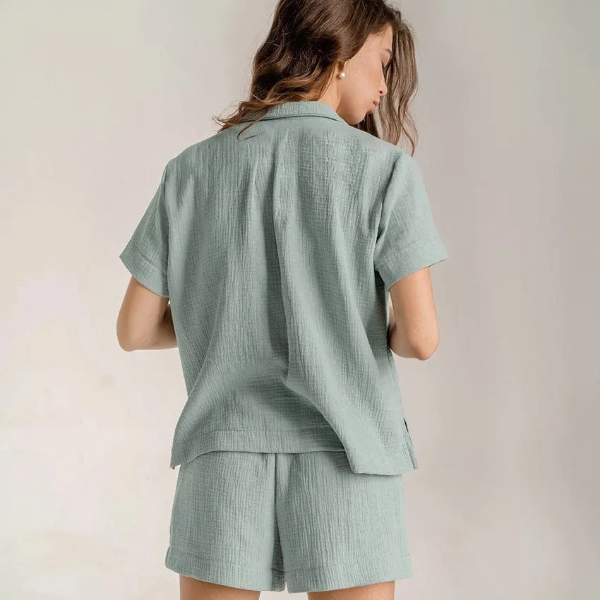 Pijama de dos piezas con cuello