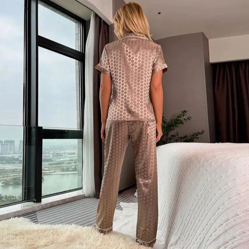 Pijama de dos piezas con pernera larga