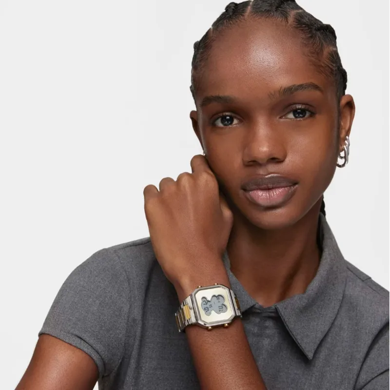 RELOJ TOUS DIGITAL CON BRAZALETE DE ACERO SS Y ACERO IPG DORADO DBEAR 3000134600