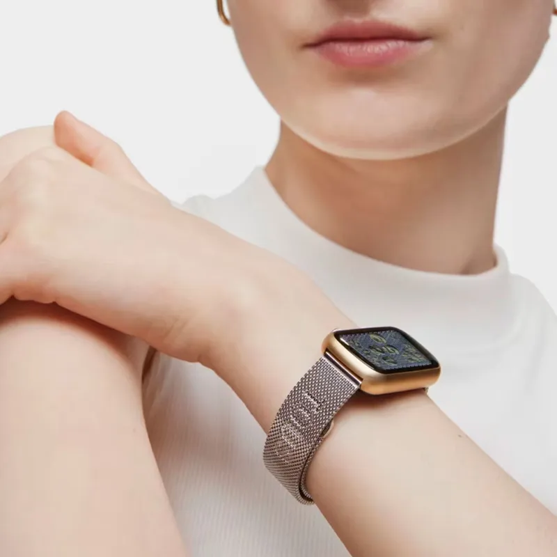 RELOJ TOUS SMARTWATCH CON BRAZALETE DE ACERO Y CAJA DE ALUMINIO EN COLOR IPG DORADO TBAND MESH 3000132600