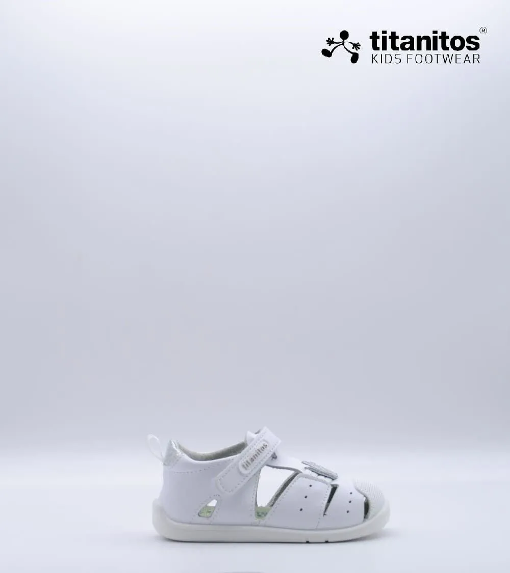 SANDALIA TITANITOS DEKA BLANCO Y PLATA