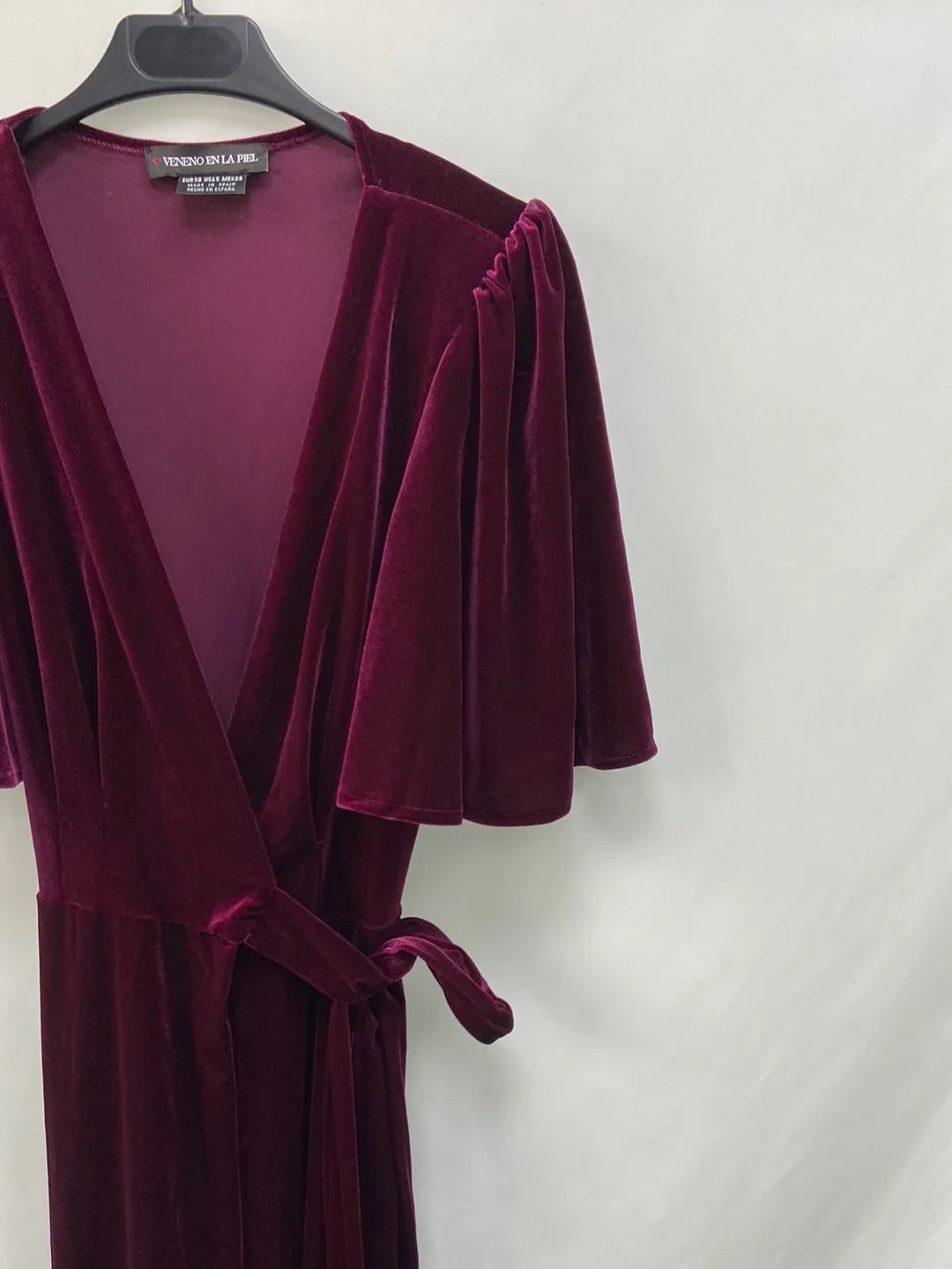 VENENO EN LA PIEL.Vestido largo burdeos terciopelo T.38