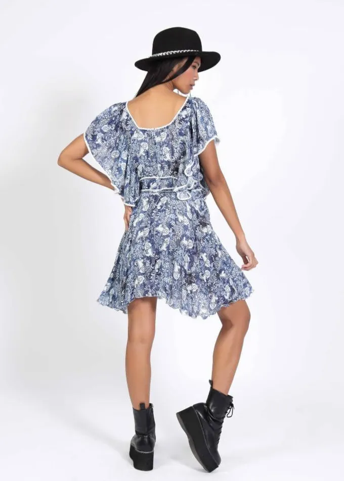 Vestido corto azul volantes