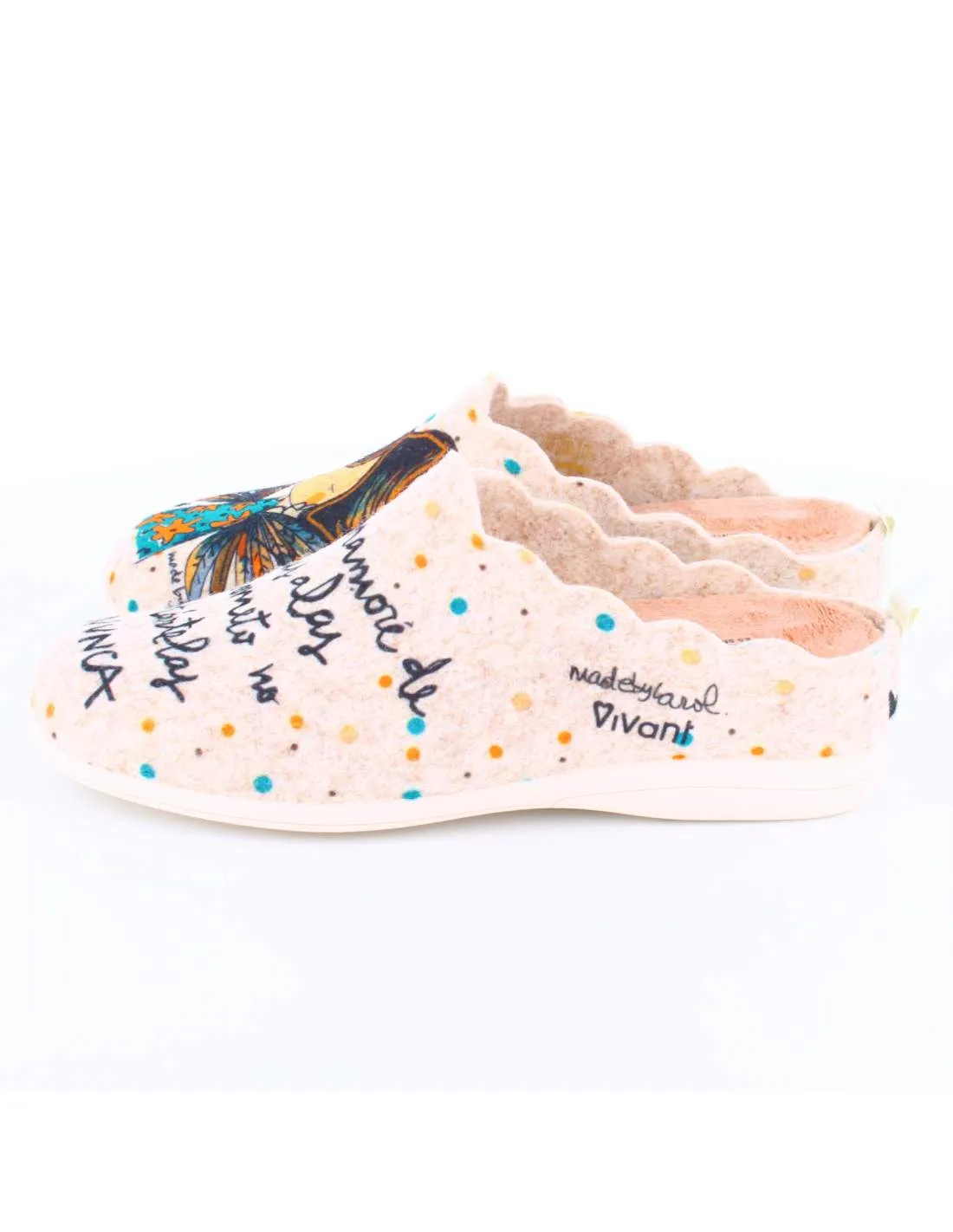 Zapatilla de Casa "Me enamoré de tus alas, prometo no cortarlas nunca" Fieltro Beig