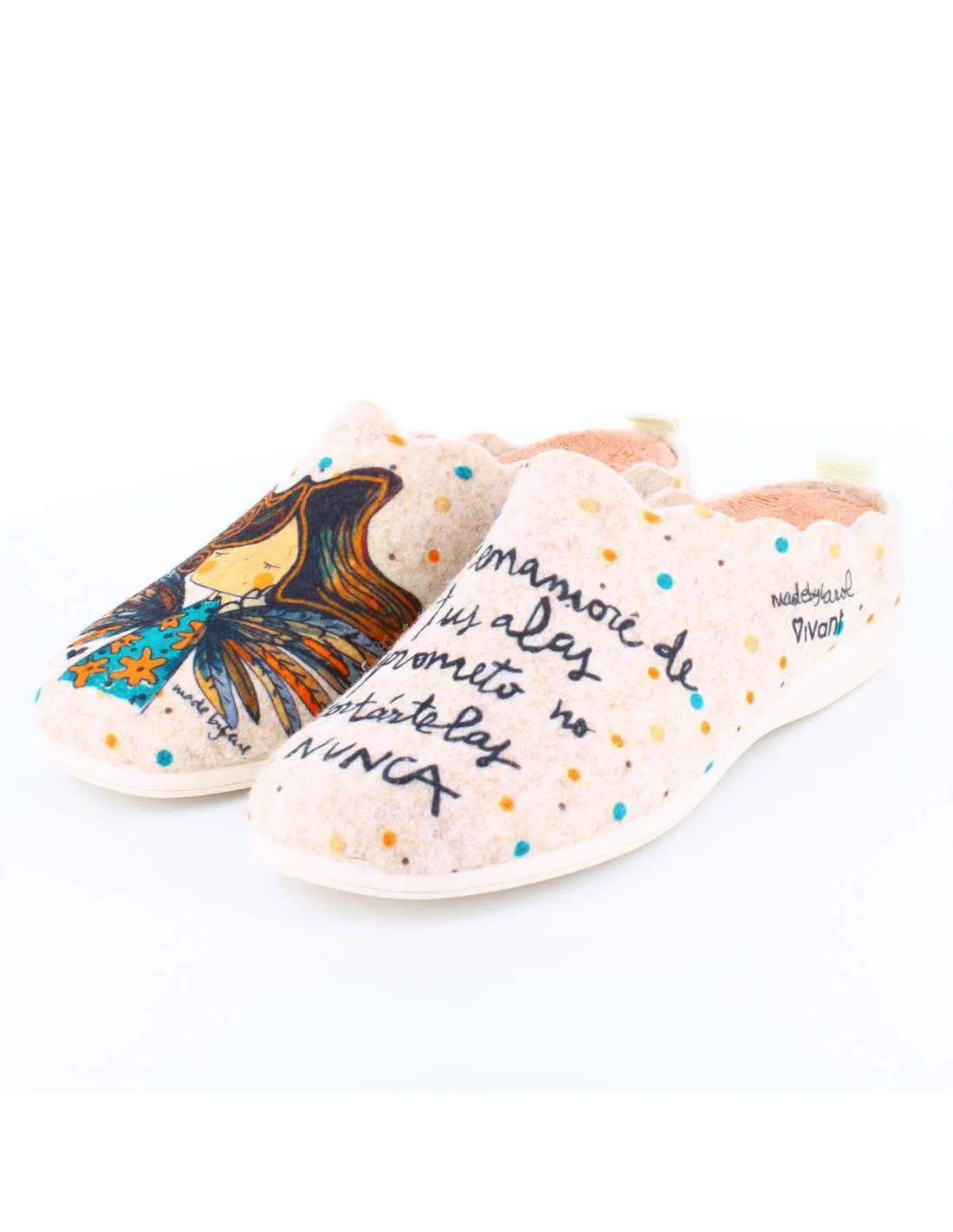 Zapatilla de Casa "Me enamoré de tus alas, prometo no cortarlas nunca" Fieltro Beig