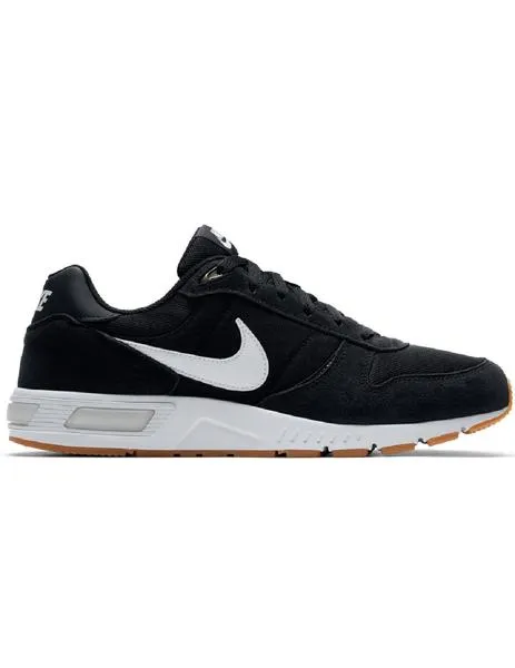 zapatilla nike nightgazer negra
